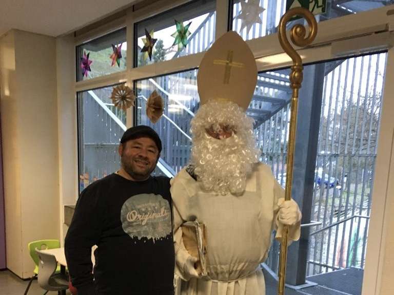 Der Nikolaus zu Besuch bei der WHS